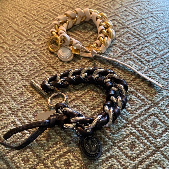 Coach leather toggle bracelet - Picture 4 of 10